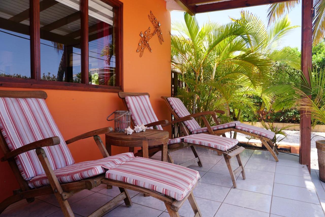 Carinas Studio Apartments Palm Beach Zewnętrze zdjęcie