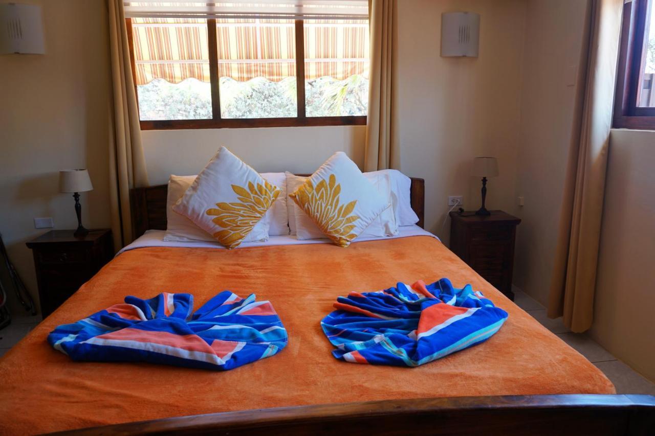 Carinas Studio Apartments Palm Beach Zewnętrze zdjęcie