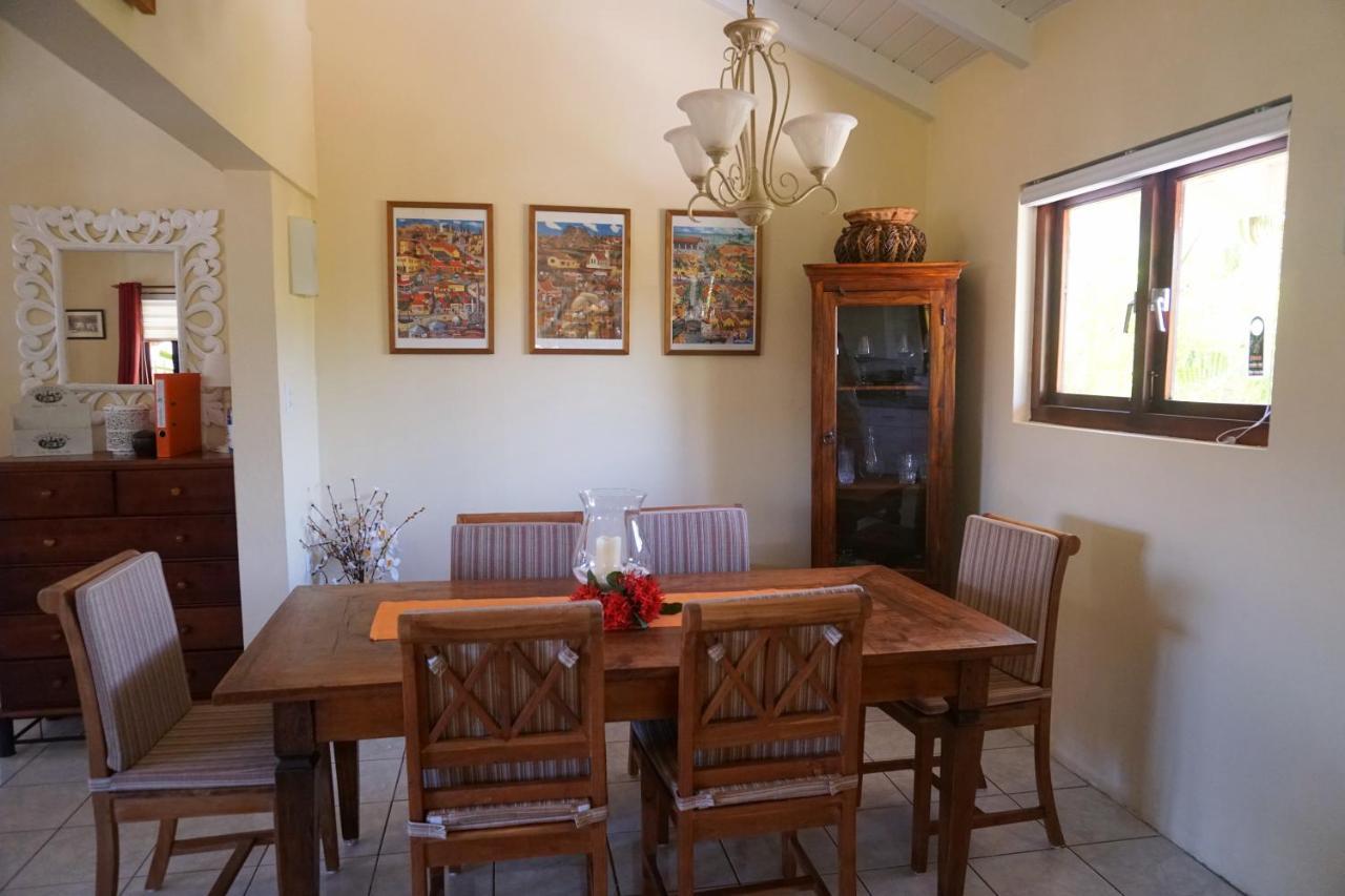 Carinas Studio Apartments Palm Beach Zewnętrze zdjęcie